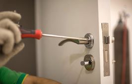 Locksmith Master Shop Chicago, IL 312-288-7670 Locksmith Master Shop Chicago, IL 312-288-7670