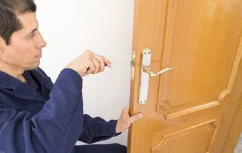 Locksmith Master Shop Chicago, IL 312-288-7670 - 4-Locksmith-Help